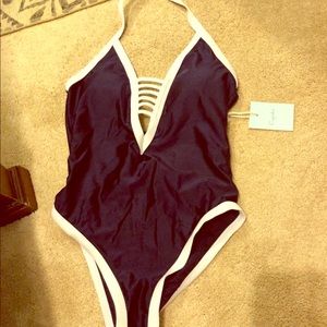 Medium one piece